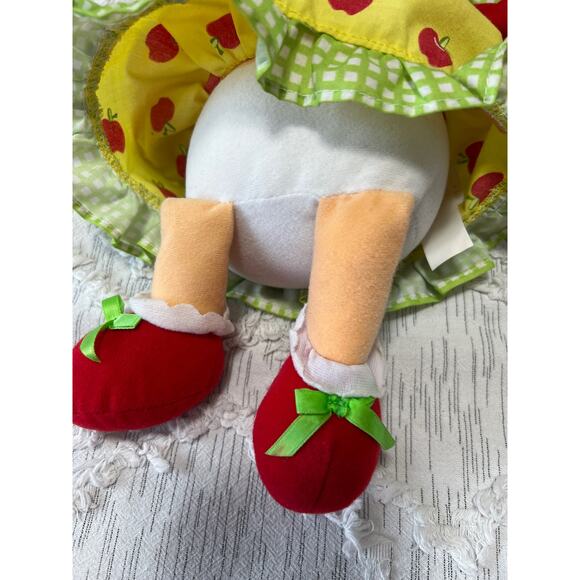 Strawberry Shortcake Talking Apple Dumplin Talking Doll - Picture 11 of 12